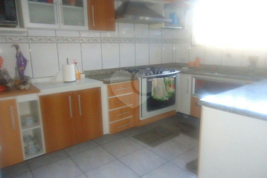 Casa à venda com 3 suítes em Vila Gustavo, São Paulo, SP