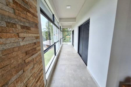 Casa à venda com 7 quartos, sendo 3 suítes, no condomínio Chacaras do Lago, Vinhedo - SP