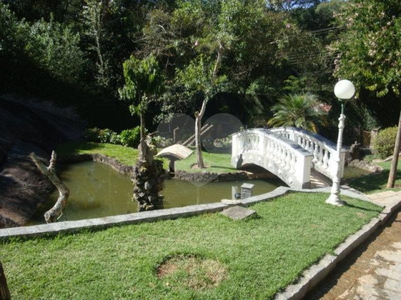 Sobrado à venda com 5 suítes em Juqueri Mirim, Mairiporã, SP