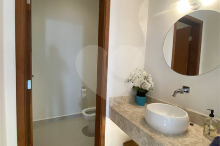 Casa à venda com 3 suítes no condomínio Palmeiras Imperiais, Salto - SP