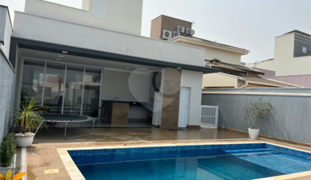 Casa à venda com 3 quartos, sendo 1 suíte, no condomínio Costa das Areias, Salto - SP