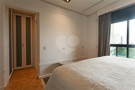 Apartamento à venda com 4 suítes em Panamby, São Paulo, SP