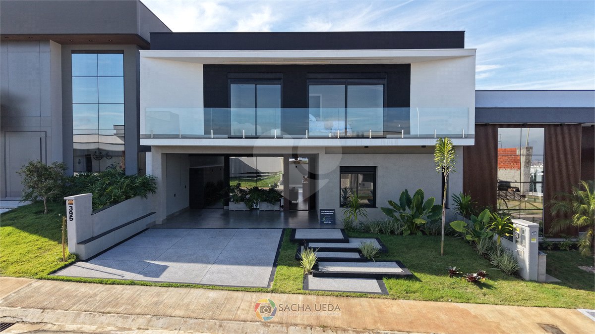 Casa à venda com 4 suítes no condomínio Residencial Dona Maria Candida, Indaiatuba - SP