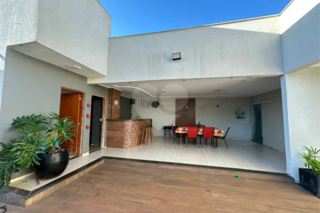 Casa à venda com 3 suítes em Cidade Jardim, Araraquara, SP