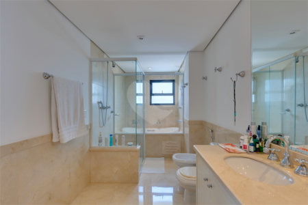 Apartamento à venda com 4 suítes em Alto da Boa Vista, São Paulo, SP