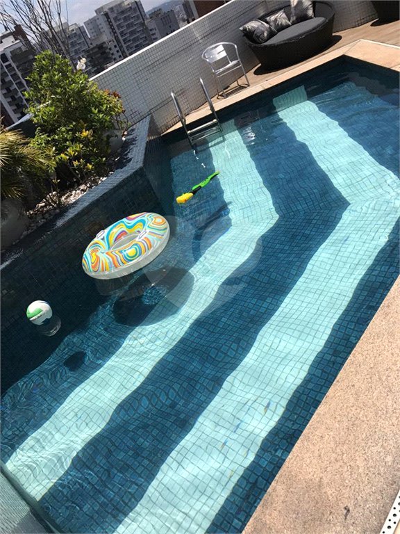 Cobertura à venda com 2 suítes em Vila Suzana, São Paulo, SP