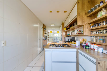 Apartamento à venda com 4 suítes em Jardim Marajoara, São Paulo, SP