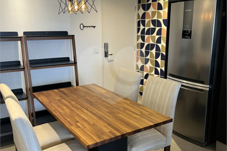 Apartamento à venda com 1 quarto em Santo Amaro, São Paulo, SP