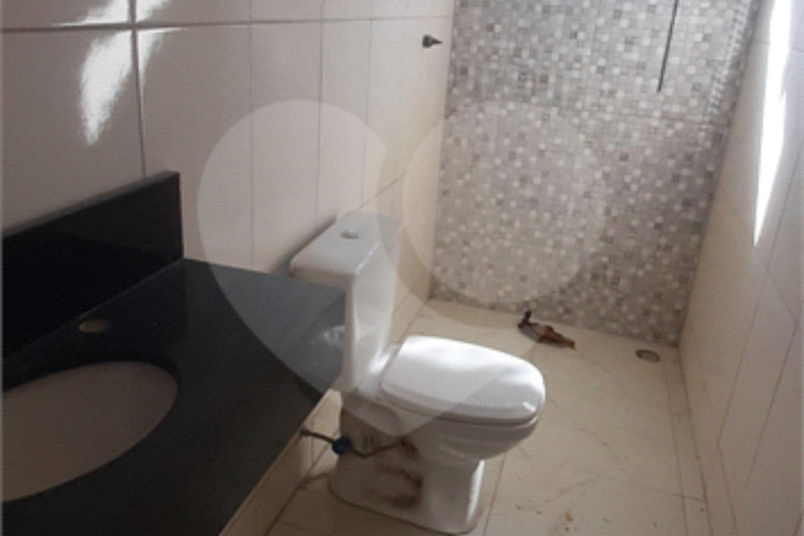 Sobrado à venda com 3 quartos, sendo 1 suíte, em Serra da Cantareira, Mairiporã, SP