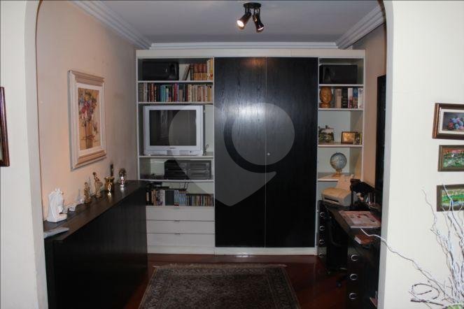 Apartamento à venda com 3 quartos, sendo 1 suíte,  em Fazenda Morumbi, São Paulo, SP