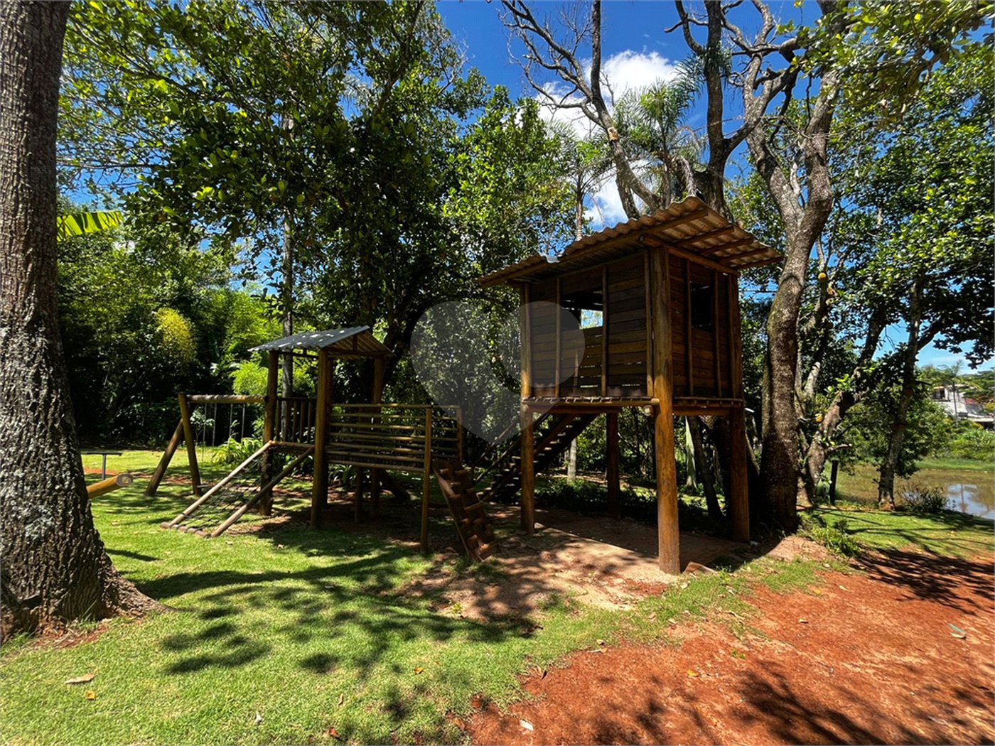 Terreno à venda no condomínio Residencial Quinta das Palmeiras, Itapetininga - SP
