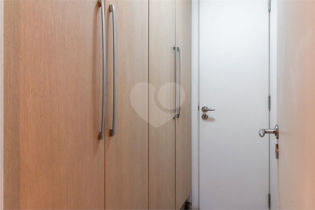 Apartamento à venda ou para alugar com 3 suítes em Santa Cecília, São Paulo, SP