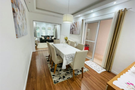 Casa à venda com 4 quartos, sendo 1 suíte,  em Jardim Stella, Santo André, SP