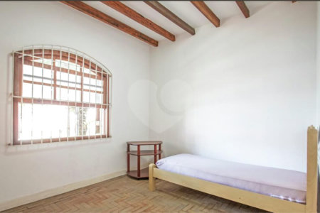 Sobrado à venda com 3 quartos em Cidade Monções, São Paulo, SP