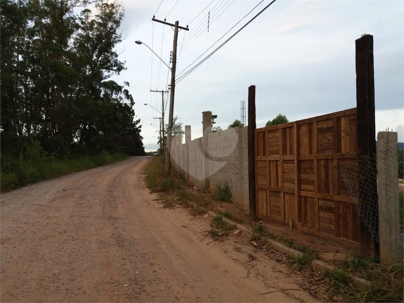 Terreno à venda no condomínio Loteamento Rancho Maringá I, Atibaia - SP
