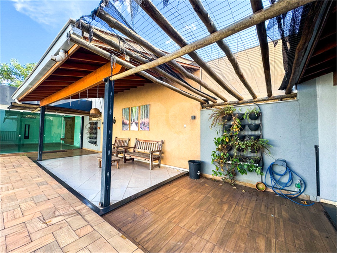 Casa à venda com 3 quartos, sendo 1 suíte, em Jardim Paranapunga, Três Lagoas, MS
