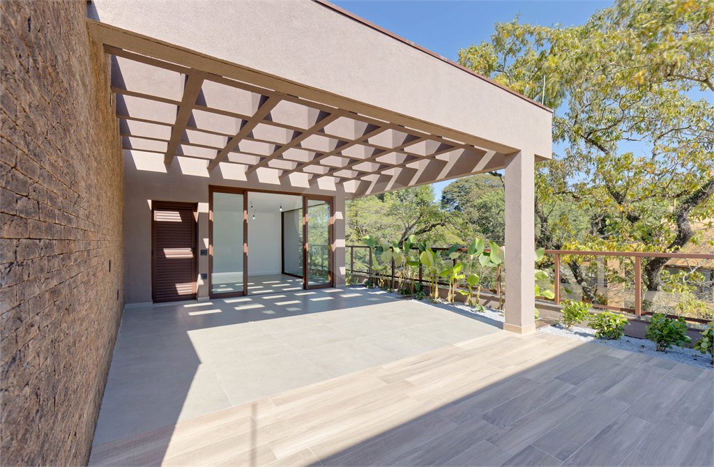 Casa à venda com 4 suítes no condomínio Casa Flora Badra, São Paulo - SP