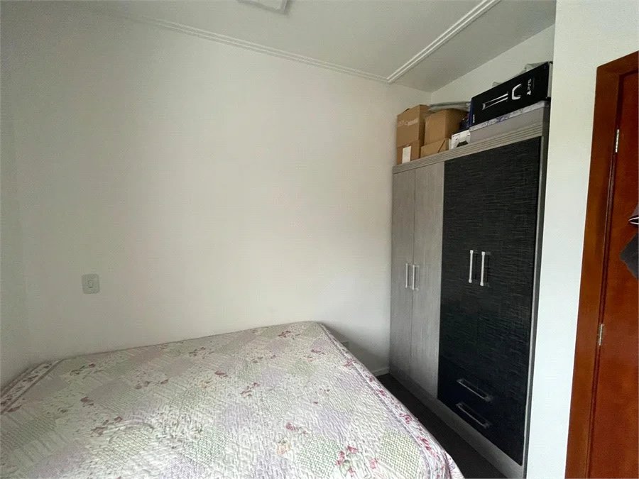 Casa à venda com 2 suítes no condomínio Cotia, Cotia - SP
