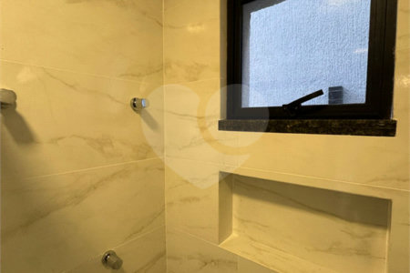 Casa à venda com 5 quartos, sendo 4 suítes, no condomínio Grand Park, Rio de Janeiro - RJ