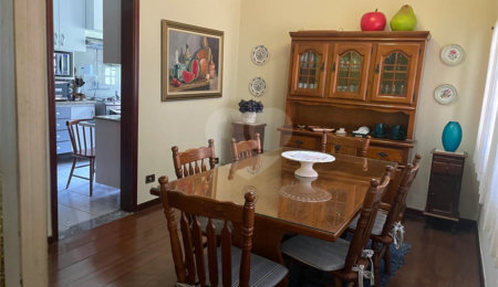 Casa à venda com 7 quartos, sendo 2 suítes,  no condomínio São Joaquim, Vinhedo - SP