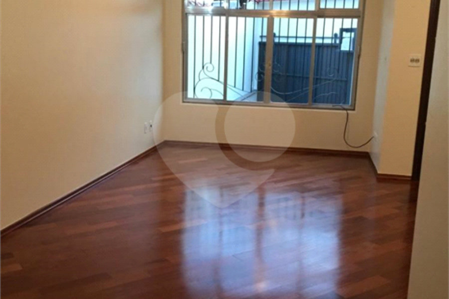 Casa à venda com 3 quartos, sendo 1 suíte, em Vila Guilherme, São Paulo, SP