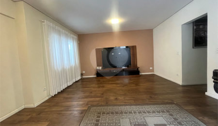 Casa à venda com 4 quartos, sendo 1 suíte,  em Jardim França, São Paulo, SP