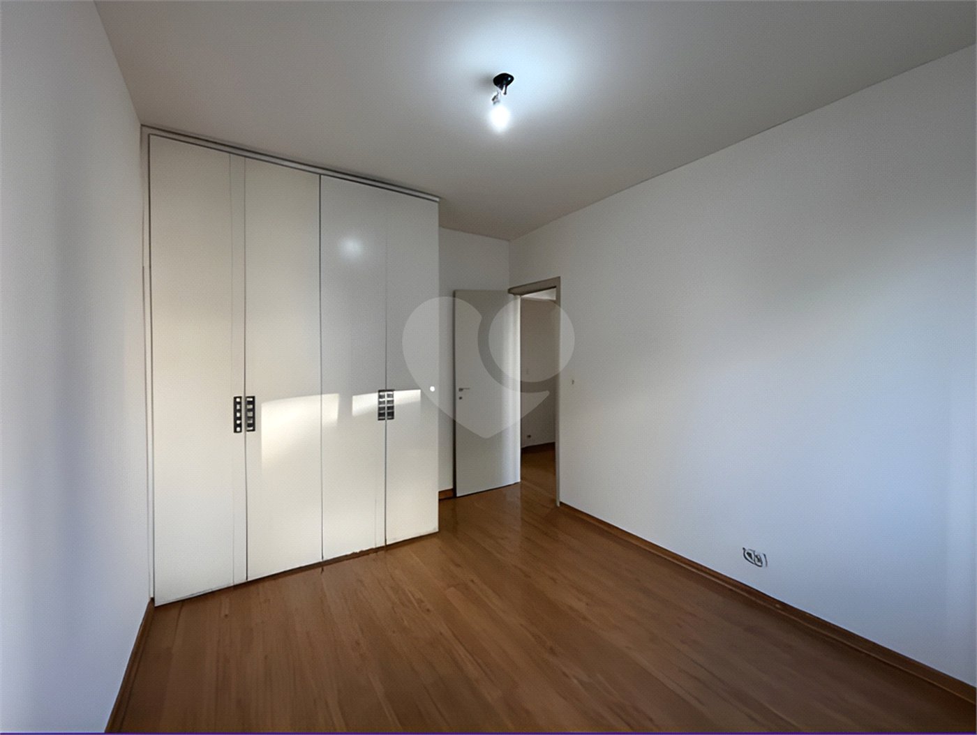 Apartamento à venda com 3 quartos, sendo 1 suíte, em Cerqueira César, São Paulo, SP