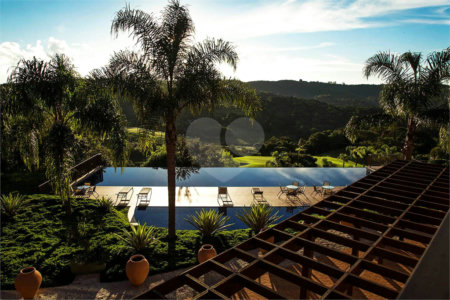 Casa à venda com 5 quartos, sendo 4 suítes, em Vila Darcy Penteado (mailasqui), São Roque, SP