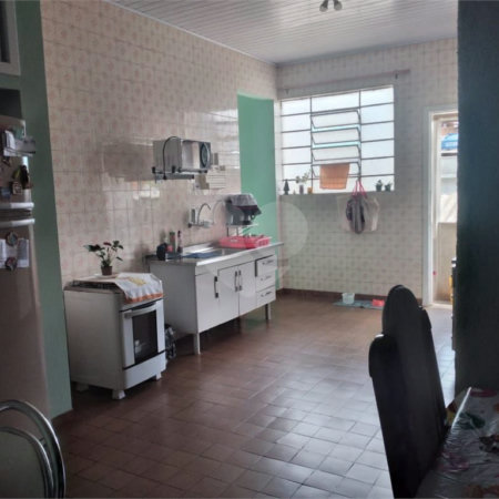 Casa à venda com 4 quartos, sendo 1 suíte, no Centro, Mairinque, SP