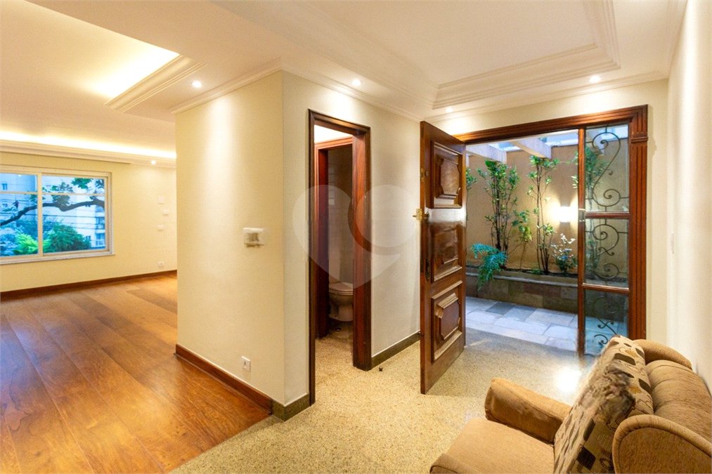 Casa à venda ou para alugar com 3 suítes em Sumaré, São Paulo, SP