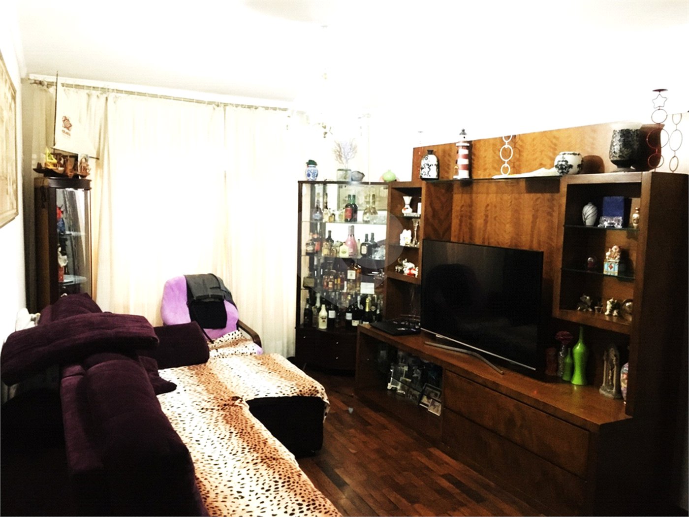 Sobrado à venda com 4 quartos, sendo 1 suíte,  em Vila Gomes, São Paulo, SP