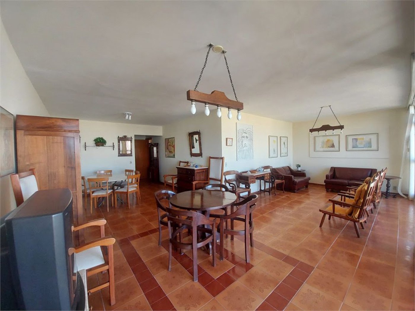 Apartamento Residencial à venda, Pitangueiras, Guarujá - AP1677.