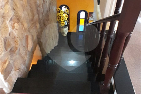 Casa à venda com 4 quartos, sendo 1 suíte, em Bangu, Rio de Janeiro, RJ