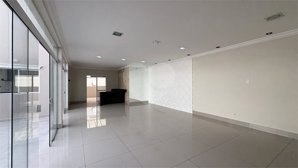 Casa à venda com 3 suítes no condomínio Belvedere II, Votorantim - SP
