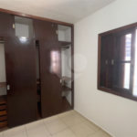 Sobrado à venda com 4 quartos, sendo 1 suíte,  em Jardim Ester Yolanda, São Paulo, SP