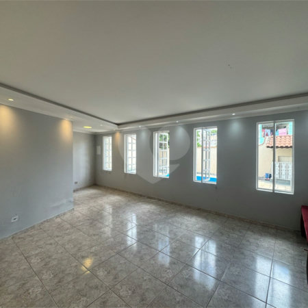 Casa à venda com 4 quartos, sendo 2 suítes, em Jardim Bela Vista, Guarulhos, SP