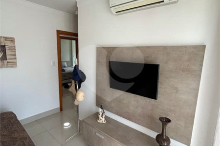 Apartamento à venda com 3 quartos, sendo 1 suíte, em Canto do Forte, Praia Grande, SP