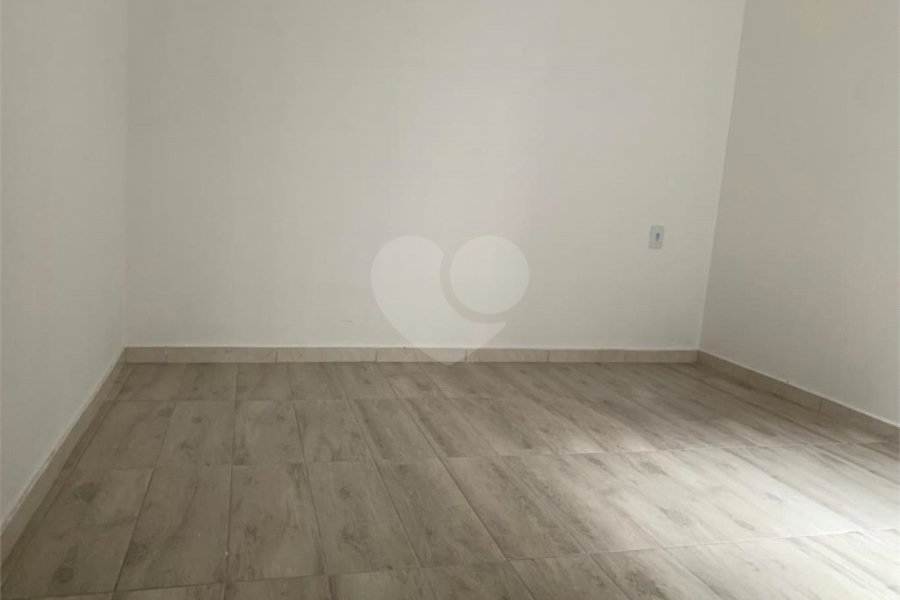Sobrado à venda com 3 quartos, sendo 1 suíte, em Tremembé, São Paulo, SP
