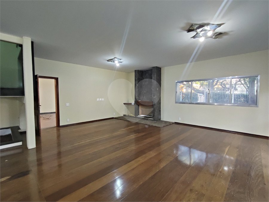 Casa à venda ou para alugar com 5 quartos, sendo 3 suítes, em Vila Maria, Itapetininga, SP