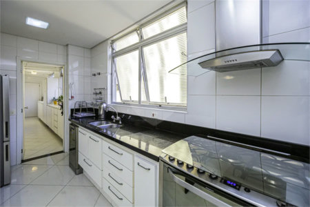 Apartamento á venda em Higienópolis com 212m² 3 dormitórios 1 suíte 2 vagas
