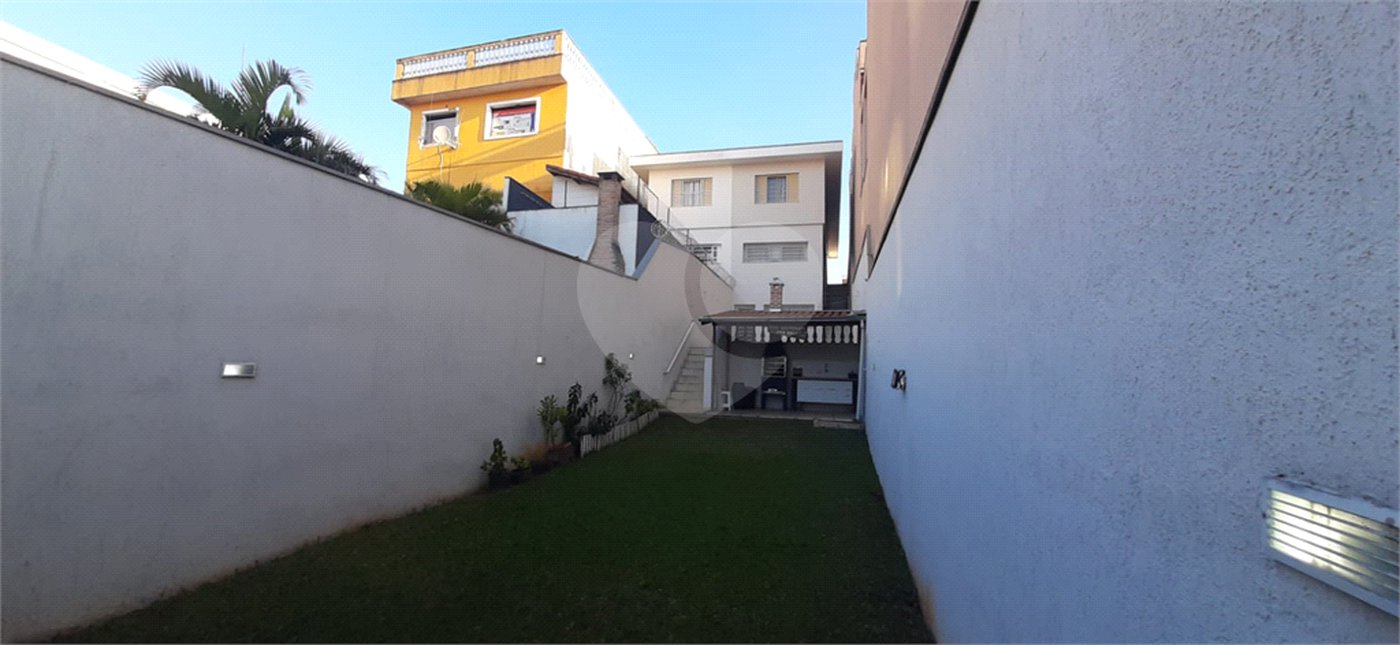 Sobrado à venda com 3 quartos, sendo 1 suíte, em Tremembé, São Paulo, SP