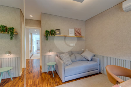 Casa à venda com 3 suítes no condomínio Residencial Canumã, São Paulo - SP