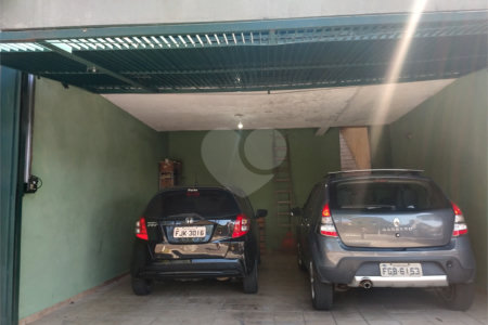 Sobrado à venda com 4 quartos, sendo 1 suíte, em Parque dos Príncipes, São Paulo, SP