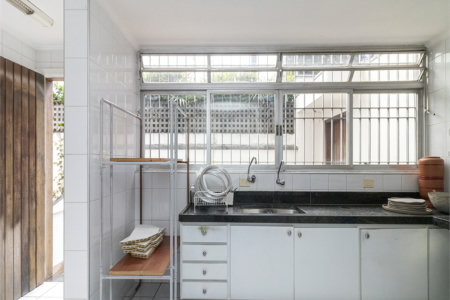 Casa à venda com 3 quartos, sendo 2 suítes, em Alto de Pinheiros, São Paulo, SP