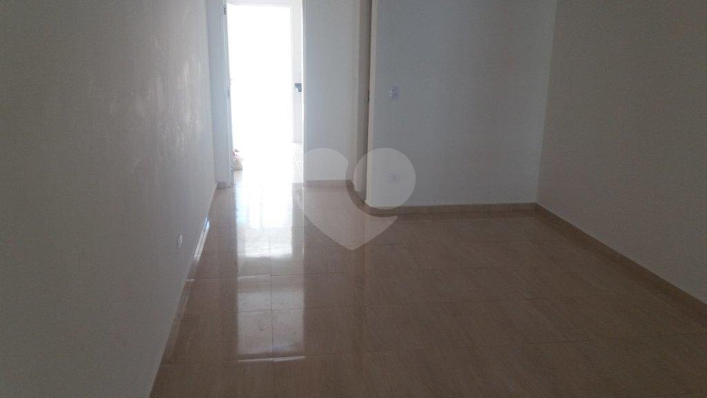 Sobrado à venda com 3 suítes em Vila Romero, São Paulo, SP