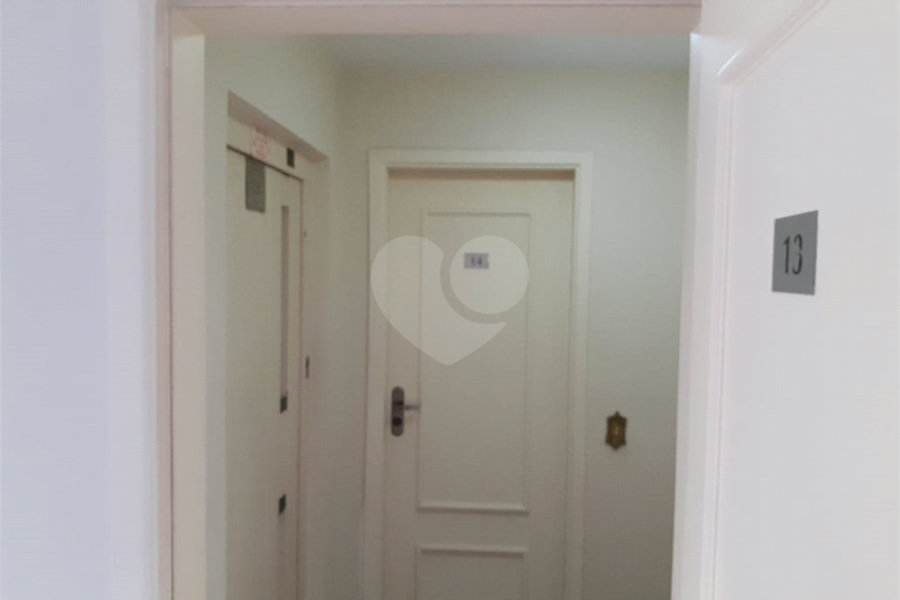 Apartamento à venda com 3 quartos, sendo 1 suíte,  em Morumbi, São Paulo, SP