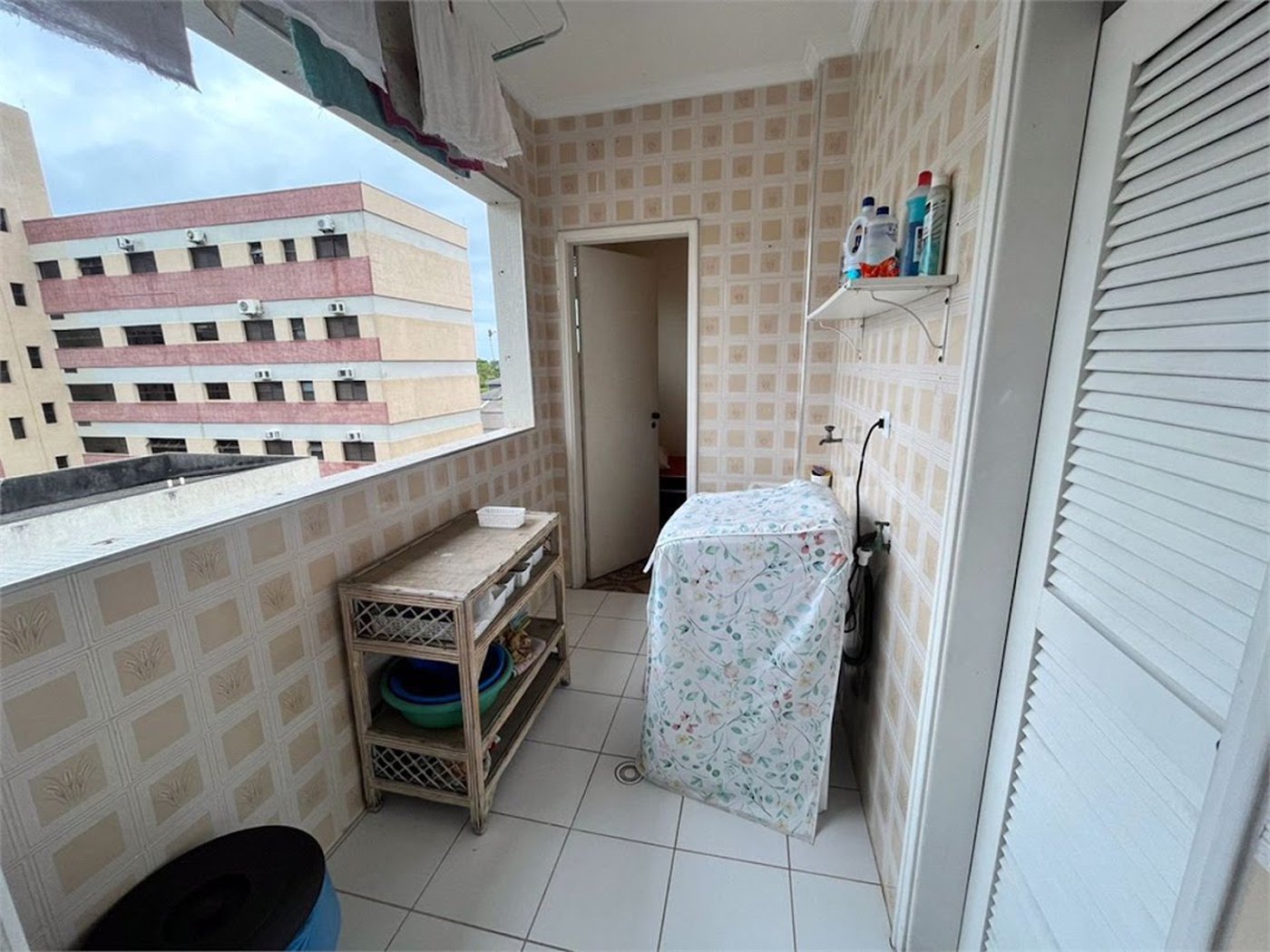Apartamento Residencial à venda, Enseada, Guarujá - AP0481.