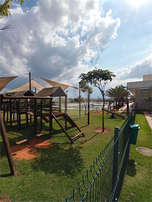 Casa à venda com 4 quartos, sendo 3 suítes,  no condomínio Alphaville Nova Esplanada 3, Votorantim - SP