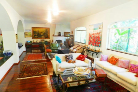 Casa de Vila à venda com 5 quartos, sendo 2 suítes, em Jardim Marajoara, São Paulo, SP