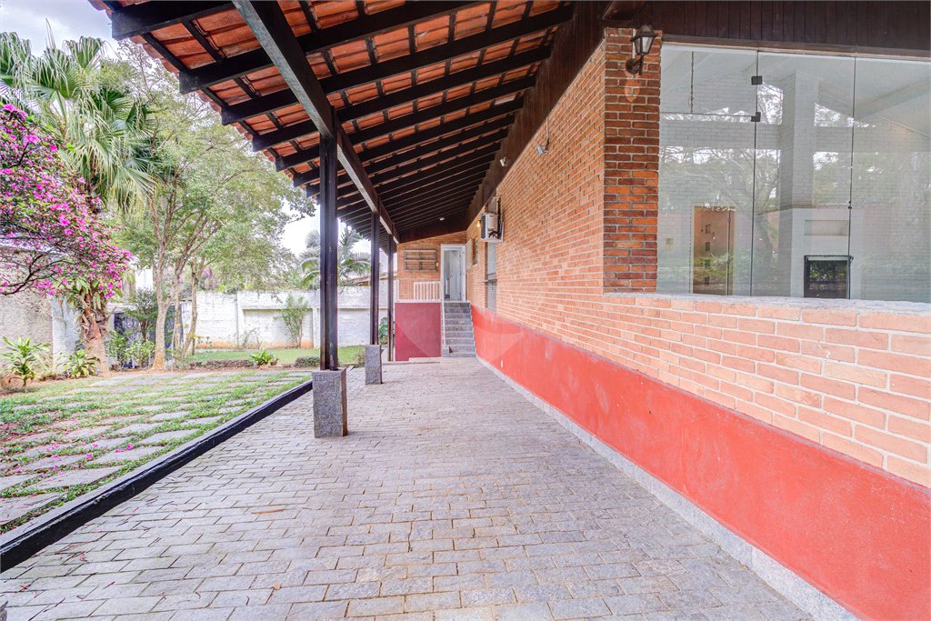 Casa Térrea à venda ou para alugar com 5 quartos, sendo 1 suíte, em Jardim Marajoara, São Paulo, SP